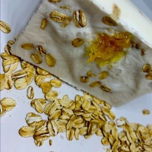 Honey & Oatmeal Soap
